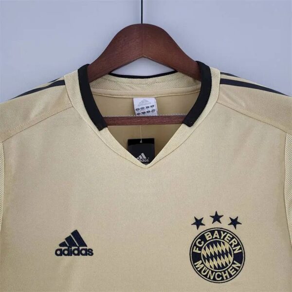 Bayern Munich 0405 Away Retro Jersey 51266