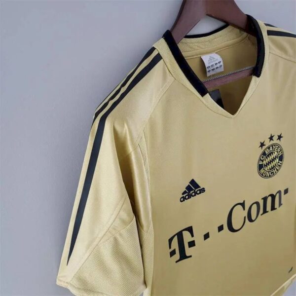 Bayern Munich 0405 Away Retro Jersey 51267