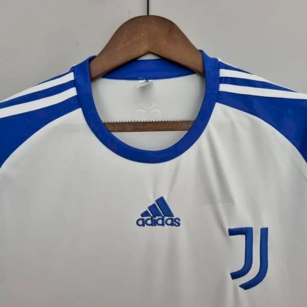 Juventus 202223 Training Suit White 50015