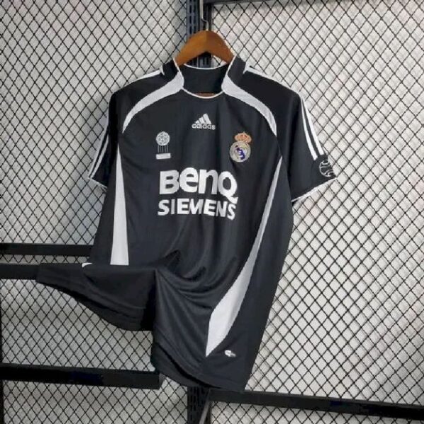 Real Madrid 200607 Away Retro Jersey